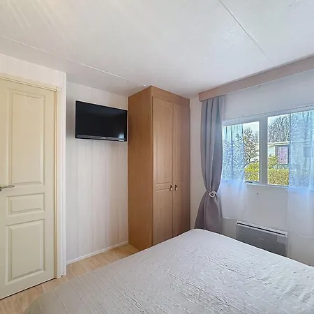Le Lieu Bill By Interhome *